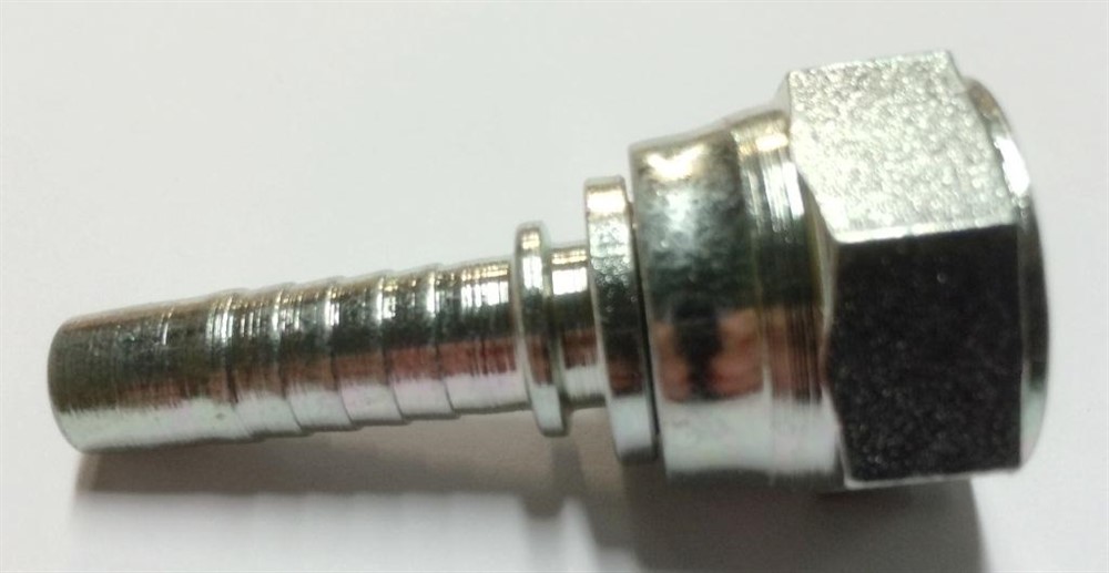 SLANGNIPPEL 10MM 3/4-JIC RACOR